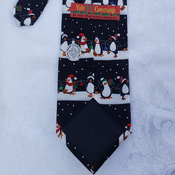 Men's Silk Neck Tie Holiday Theme Penguins - Picture 3 of 4